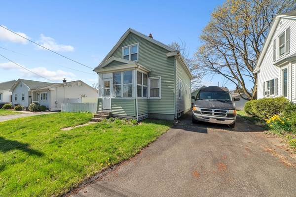 47 Dorrance St, Chicopee, MA 01013