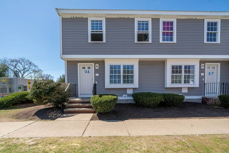 75 Foundry St #26, Easton, MA 02375