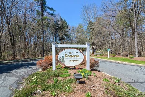 51 Forest Lane #51, Hopkinton, MA 01748