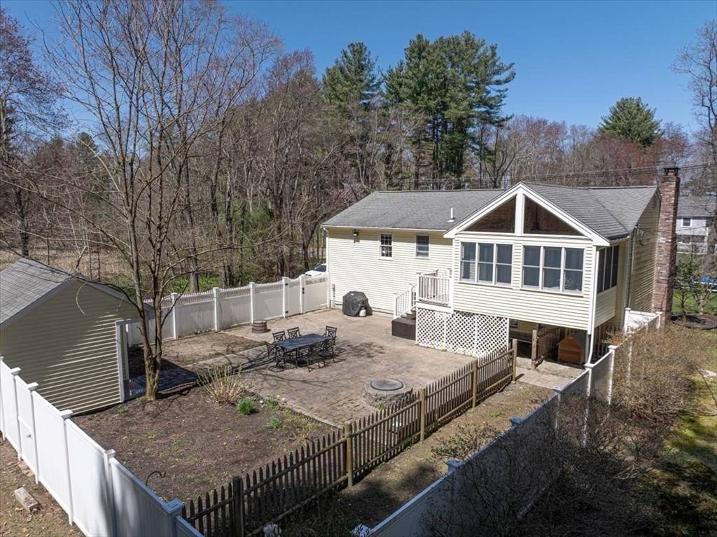 Holliston, MA 01746,519 Fiske St