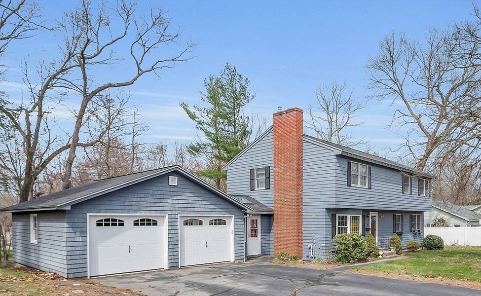 14 Dennison Road, Chelmsford, MA 01863