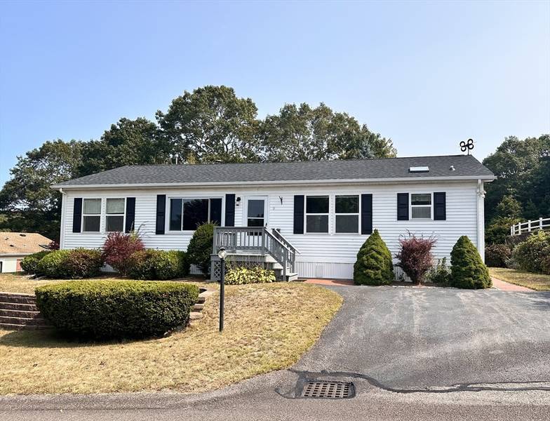 9 Headlands Drive, Plymouth, MA 02360