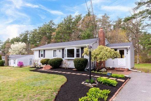 5 Roosevelt Ave, Middleboro, MA 02346