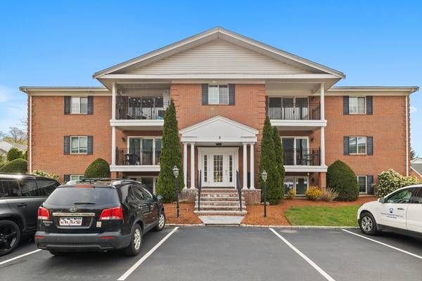 5 April Ln #22, Lexington, MA 02421