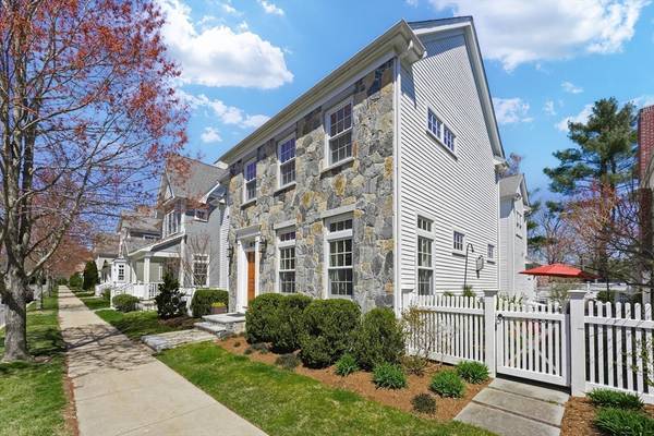 16 Maple Street #16, Medfield, MA 02052