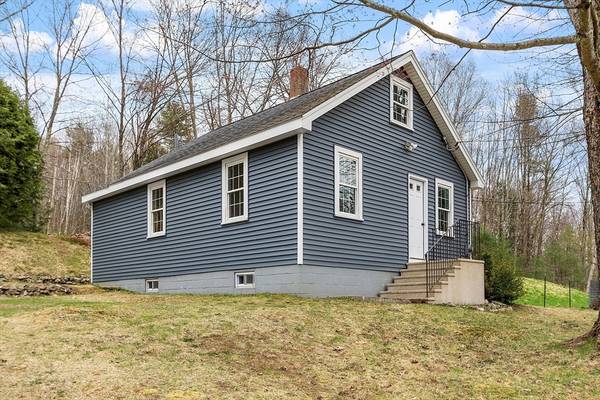 1220 Petersham Rd, Athol, MA 01331