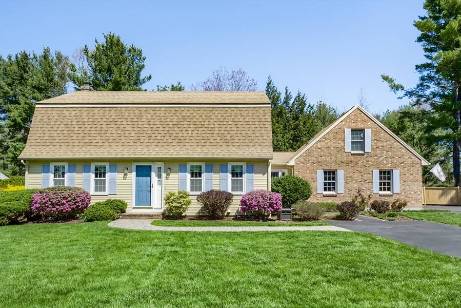 17 Thorny Lea Rd, Holden, MA 01520