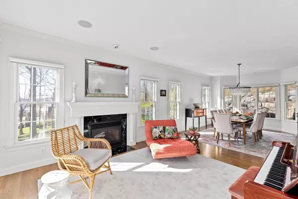 Hingham, MA 02043,4 Baker Hill Dr