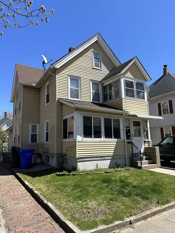 9 Prince St, Springfield, MA 01109