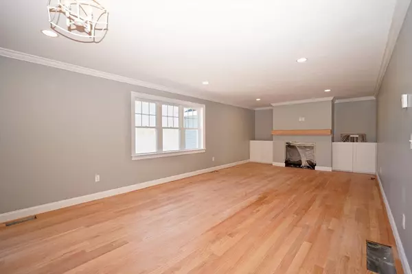 Attleboro, MA 02703,27 Morse