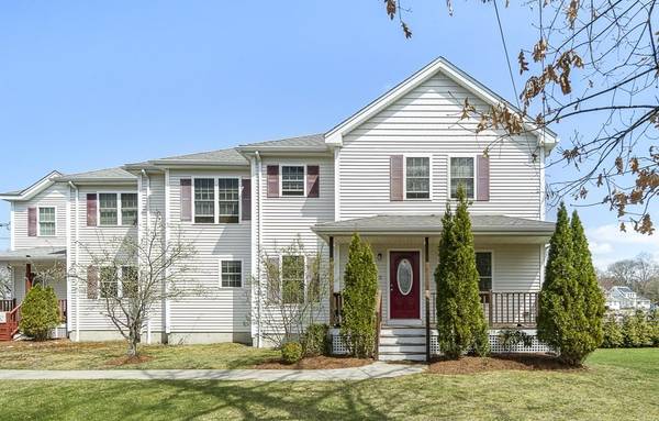 323 Bacon St #323, Natick, MA 01760