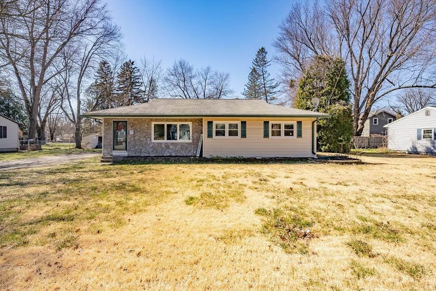 81 Richview Ave, South Hadley, MA 01075