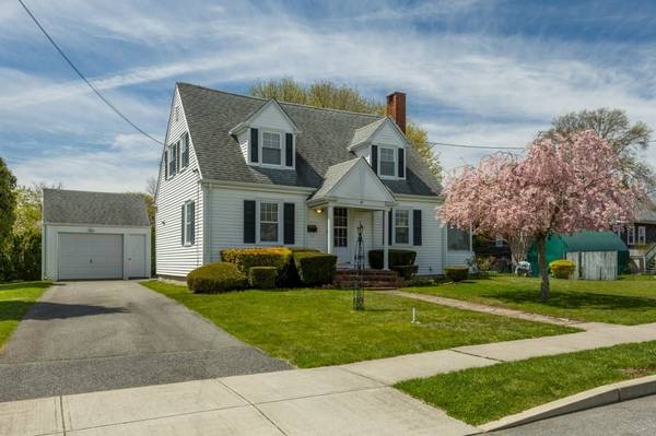 62 Francis St, Fairhaven, MA 02719