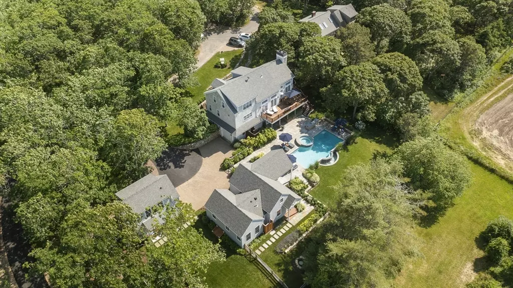 29 Llewellyn Way, Edgartown, MA 02539