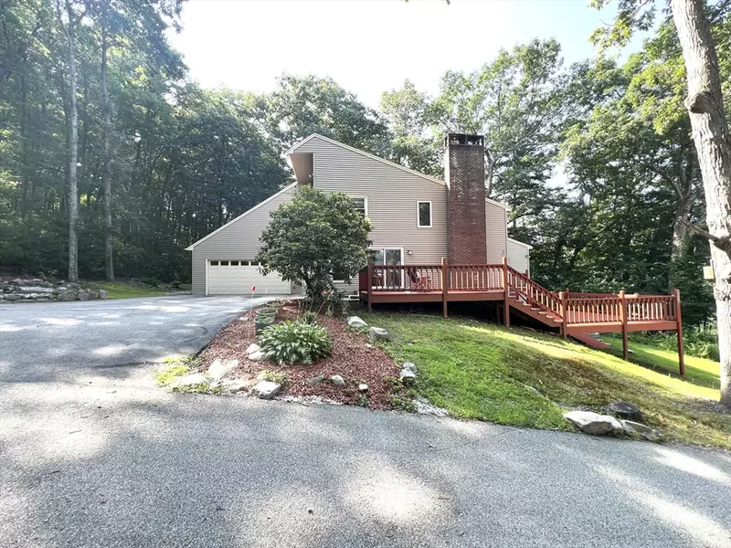 32 Laurelwood Drive, Webster, MA 01570