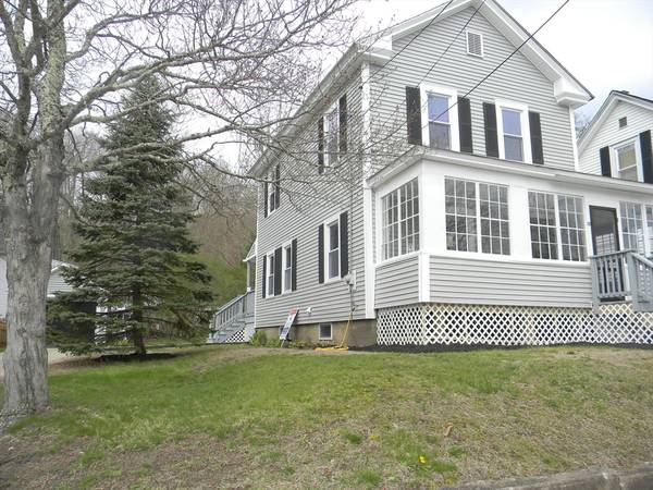 Athol, MA 01331,28 J St