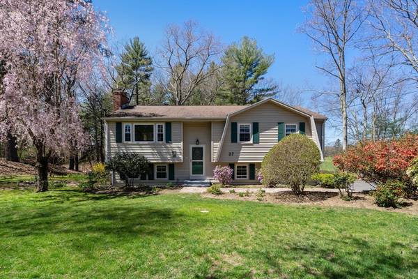 27 Shadylane Ave, Northborough, MA 01532