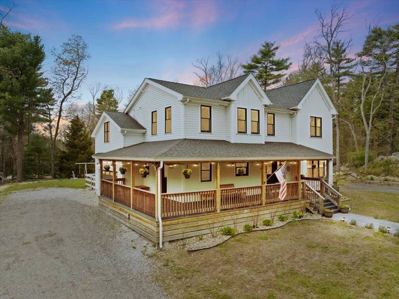 554 Plain St, Stoughton, MA 02072