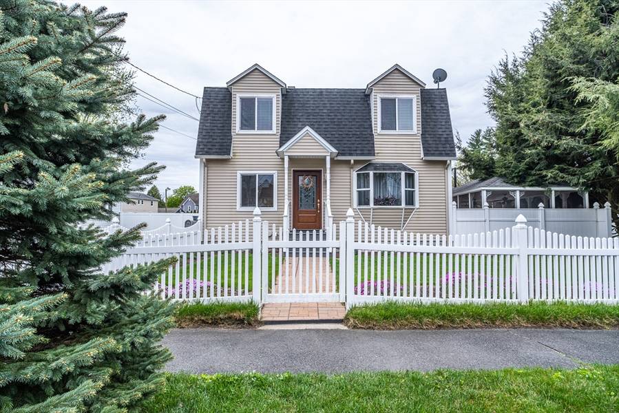 28 Saint Paul St, Westfield, MA 01085