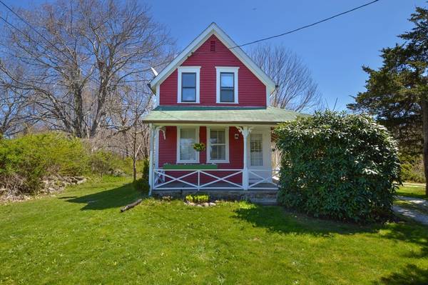 459 Sconticut Neck Rd, Fairhaven, MA 02719