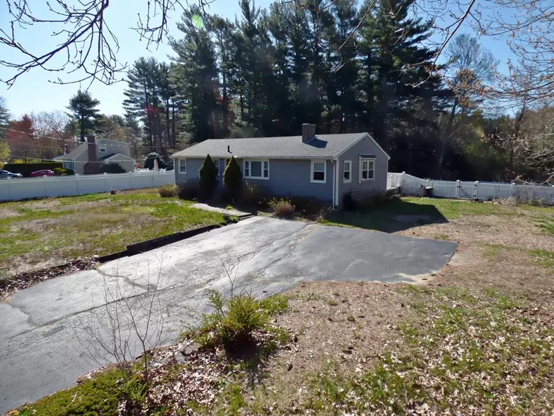 70 Summer St, Hanover, MA 02339