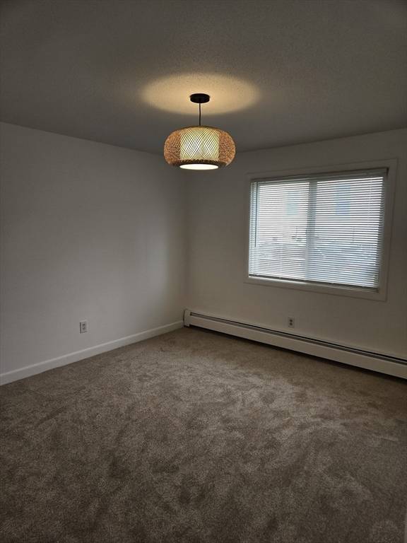 Lawrence, MA 01843,24 Inman St #2