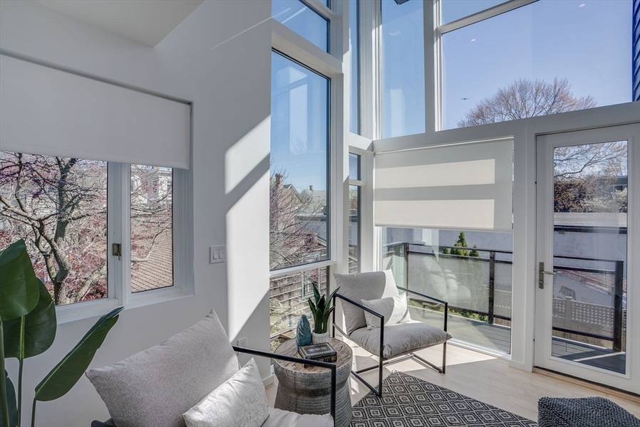 10 Valentine St #10, Cambridge, MA 02139