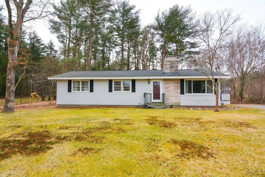 229 White St, Raynham, MA 02767