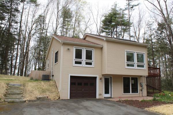 19 Ledgewood Dr, Sunderland, MA 01375