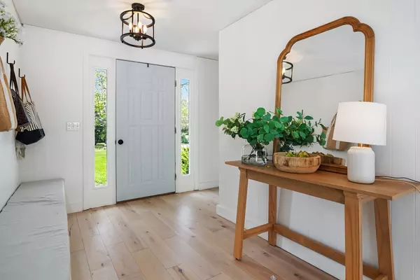 Topsfield, MA 01983,27 Lockwood Lane