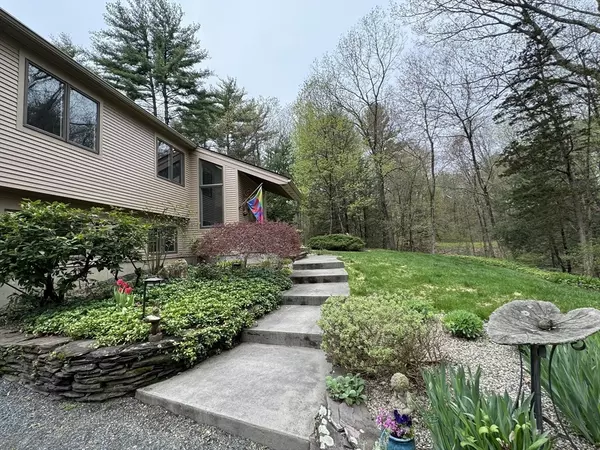 Southampton, MA 01073,13 Cold Spring Rd