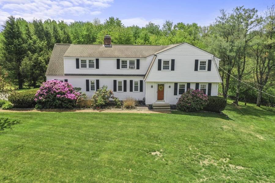 94 Garrison Road, Chelmsford, MA 01824