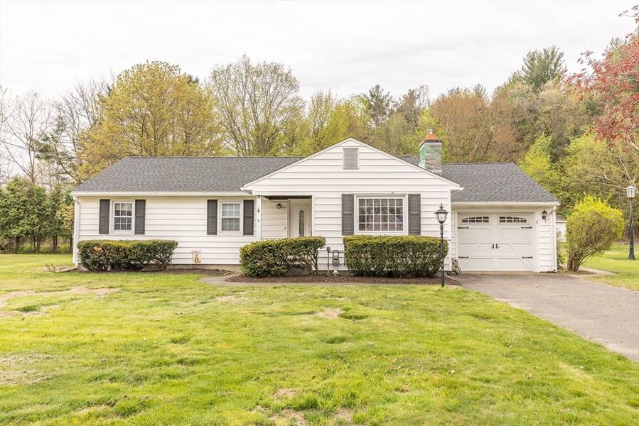 6 Tow Path Lane, Westfield, MA 01085