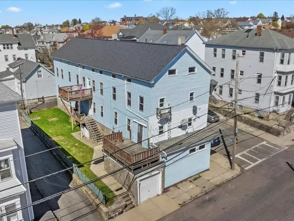 124 Hamlet St, Fall River, MA 02724