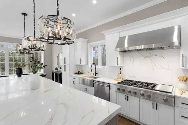 Lynnfield, MA 01940,267 Main Street