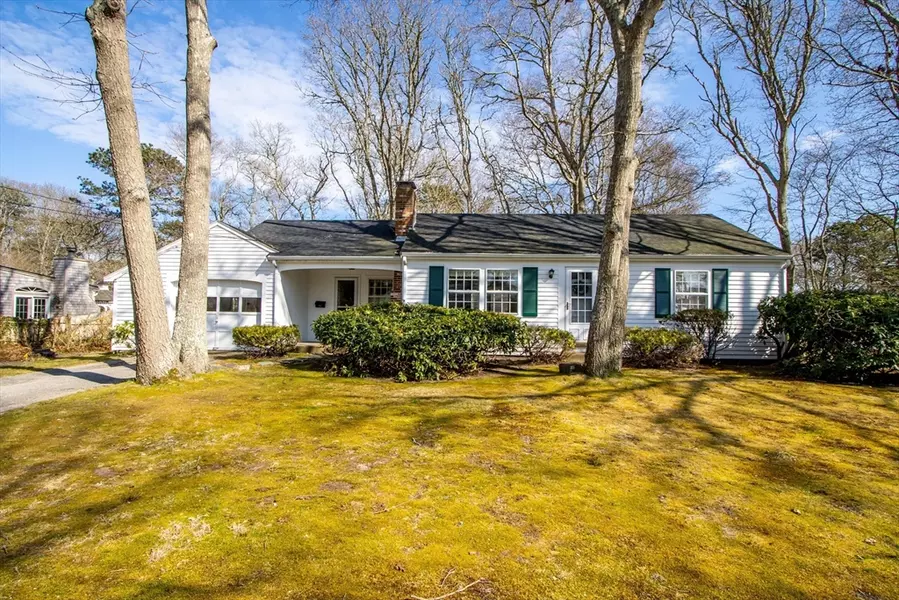 29 Beaver Brook Rd, Yarmouth, MA 02673