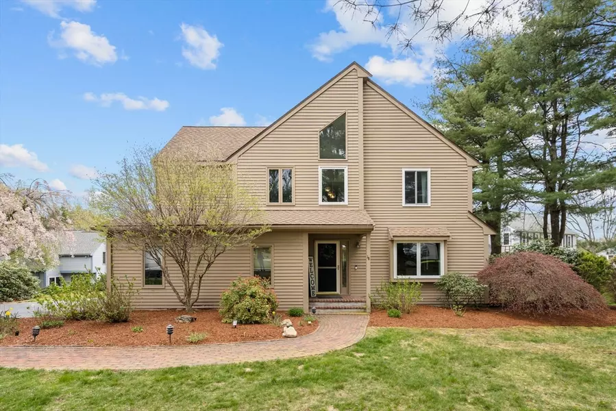 18 Monterey Lane, Framingham, MA 01701