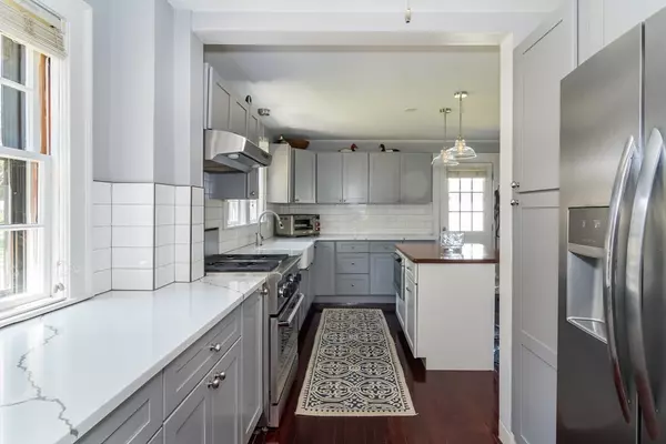 Wellesley, MA 02482,62 Pleasant