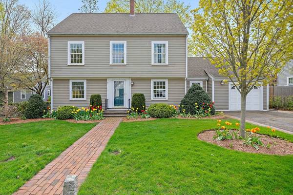 14 Russell Rd, Weymouth, MA 02190