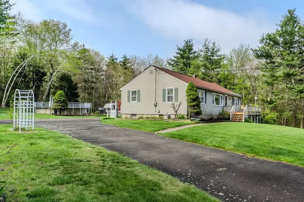 Southampton, MA 01073,64 Whiteloaf Rd