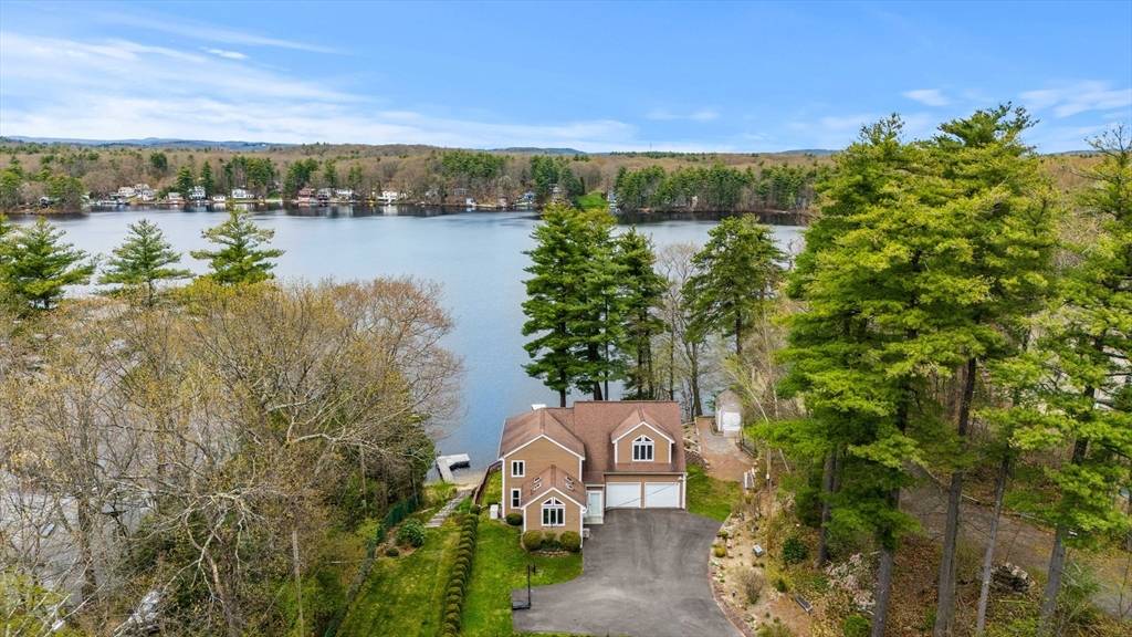 77 Fort Pond Ln, Lancaster, MA 01523