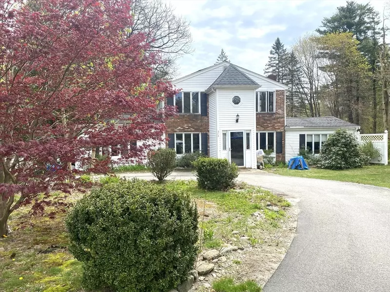 373 E Water St, Rockland, MA 02370