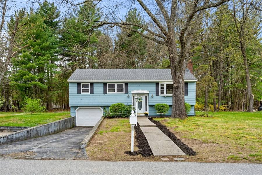 71 John St, Tewksbury, MA 01876