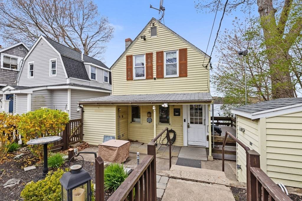 Pembroke, MA 02359,18 Woodbine Ave