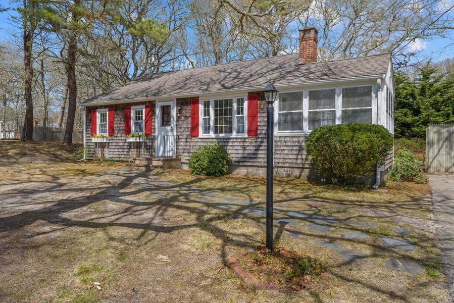 68 Acres Ave, Yarmouth, MA 02673