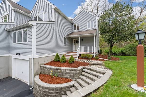 10 David Dr #10, Natick, MA 01760