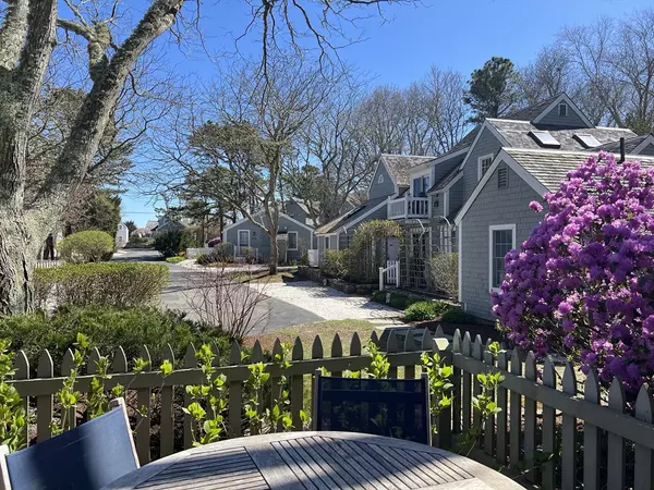 38 Brant Rock Rd #38, Mashpee, MA 02649