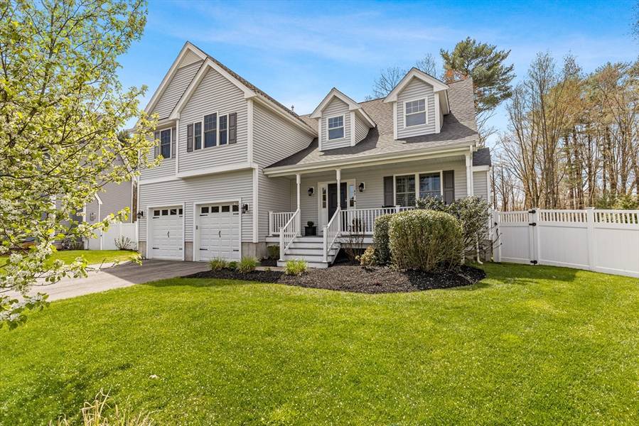 45 Saw Mill Lane, Rockland, MA 02370