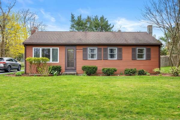 42 Wapping Road, Kingston, MA 02364