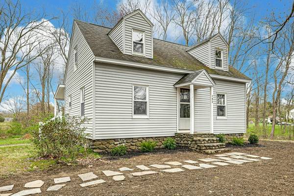 193 Clinton Rd, Sterling, MA 01564